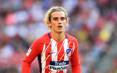 168电竞-C罗点球助球队逆转取胜并夺冠庆祝