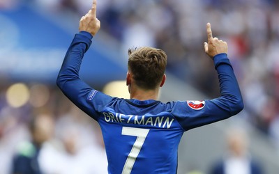 168电竞独家-于帕梅卡诺国家队首发稳了